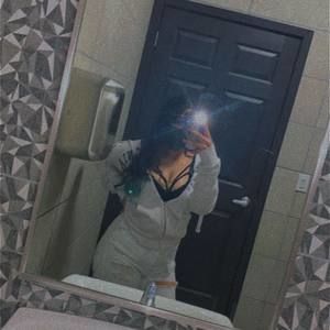 Meet your Posher, Leilani